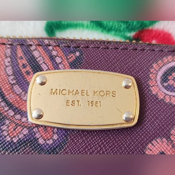 Michael Kors Purple Paisley Makeup Bag - Picture 3 of 12